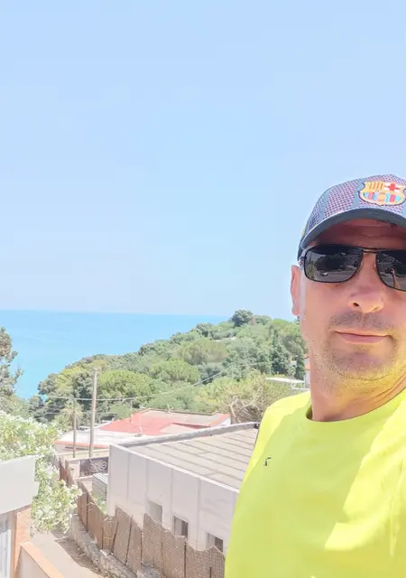 Andrej з Луцька, мені 48 років, познайомлюсь на одну ніч