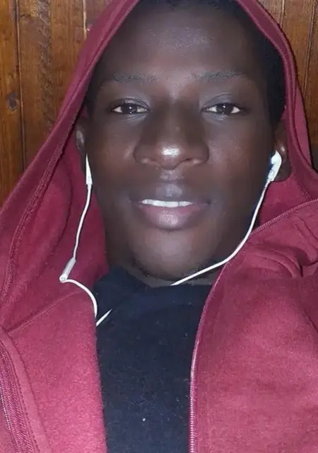 Soy Sevillano, 31 años, conociéndome para hacer nuevos amigos en Orihuela