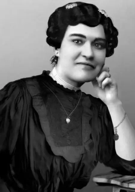 Я Patrcia, 44, знакомлюсь в Лиссабоне