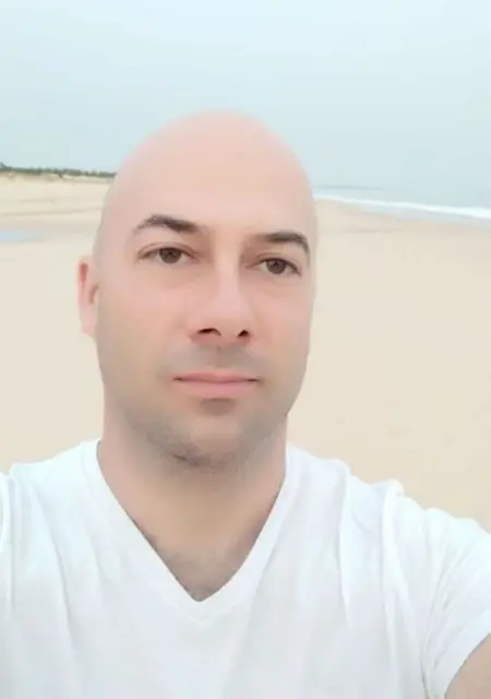 Vitor из Лиссабона, ищу на сайте знакомства без обязательств