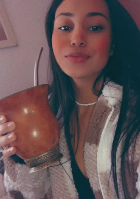 Malu из Рио-де-жанейро, ищу на сайте общение