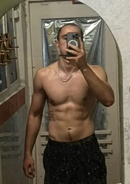 Я Никита, 23 років, знайомлюсь без зобов'язань у Очаків