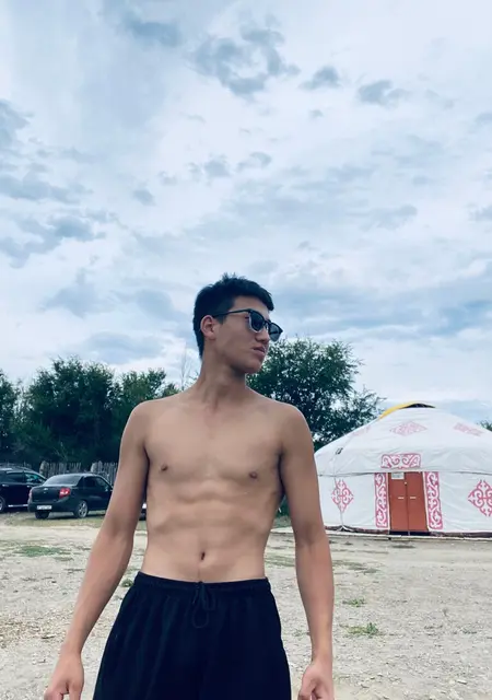 Дарын из Усть-Каменогорска, мне 20, познакомлюсь для вирта