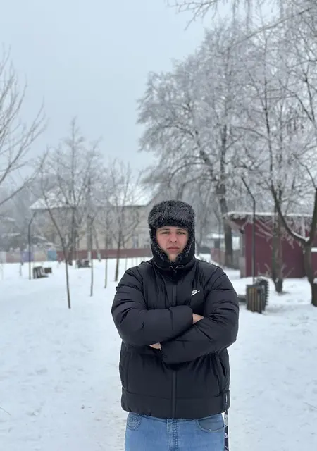 Димуся из Черновцов, мне 20, познакомлюсь для вирта