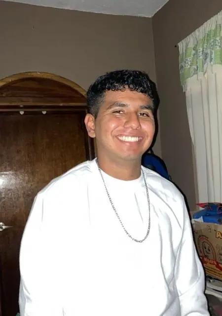 Я Guillermo, 20, знакомлюсь для открытые отношения в Пуэрто-вальярте