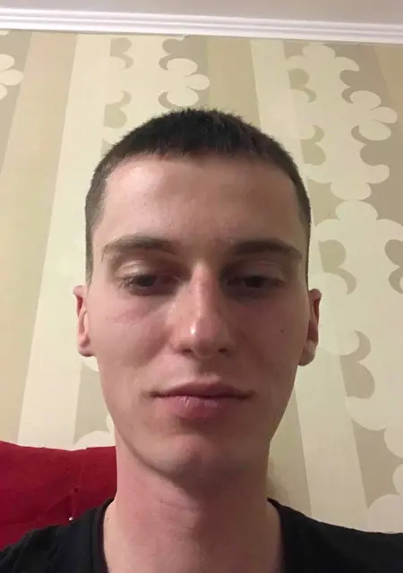 Саша з Луцька, шукаю на сайті постійні стосунки