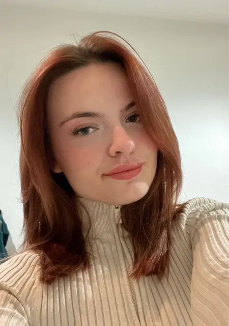 Julia из Парижа, мне 20, познакомлюсь для открытые отношения