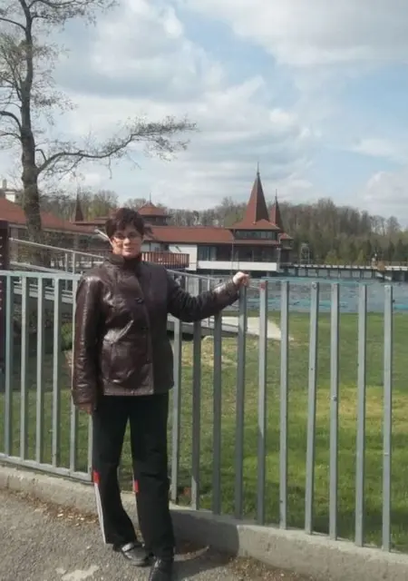 Я Simon, 33, из Бухареста, ищу знакомства без обязательств