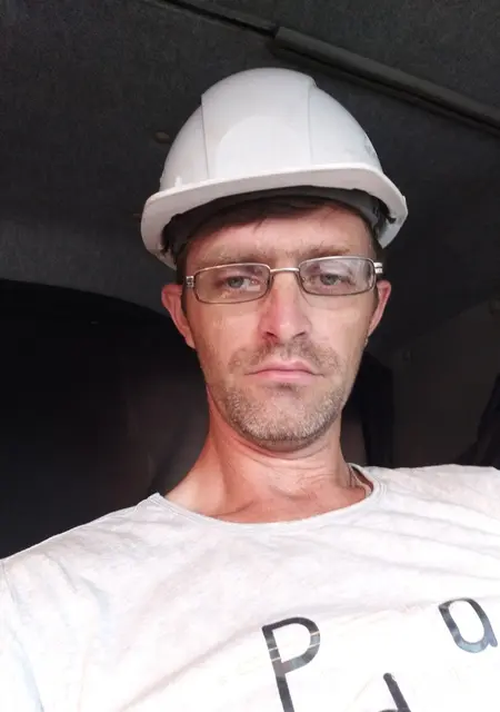 Я Сергей, 42 років, знайомлюсь на одну ніч у Донецьку