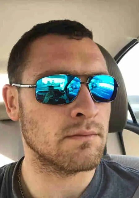 Я Саша, 41 років, знайомлюсь для постійних стосунків у Вінниці