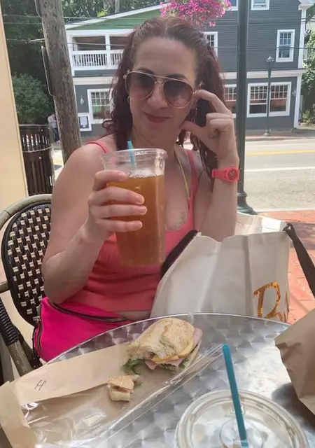 Justine из Ланс, ищу на сайте общение