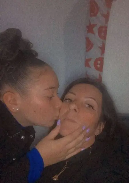 Celine из Парижа, мне 38, познакомлюсь