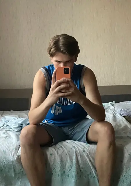 Я Влад, 22, знакомлюсь на одну ночь в Варшаве