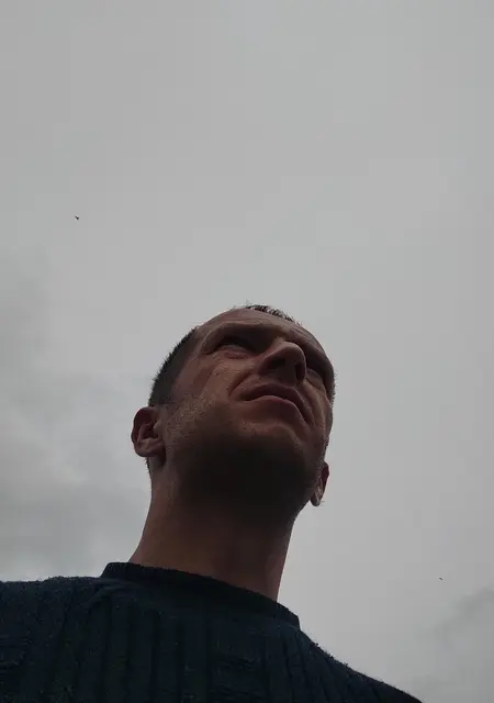 Я Артём, 38, из Орши, ищу знакомства без обязательств