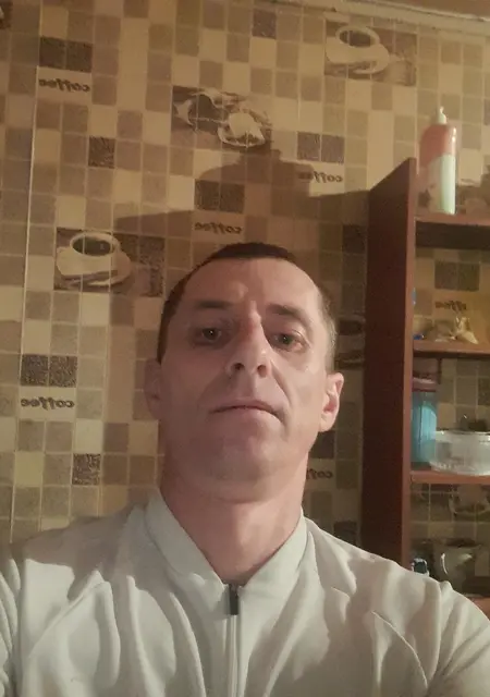 Я Андей, 38, из Кременчуга, ищу знакомства без обязательств