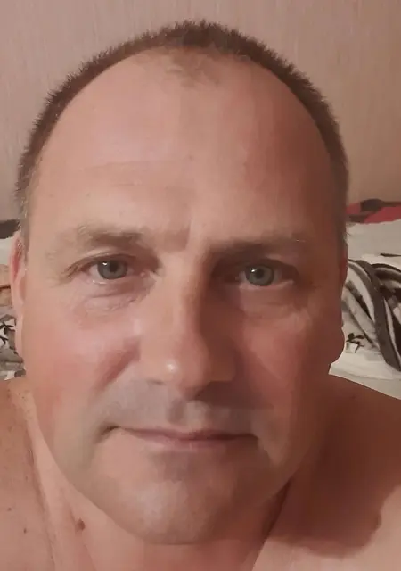 Я Сергей, 54 років з Одеси, шукаю знайомства без зобов'язань