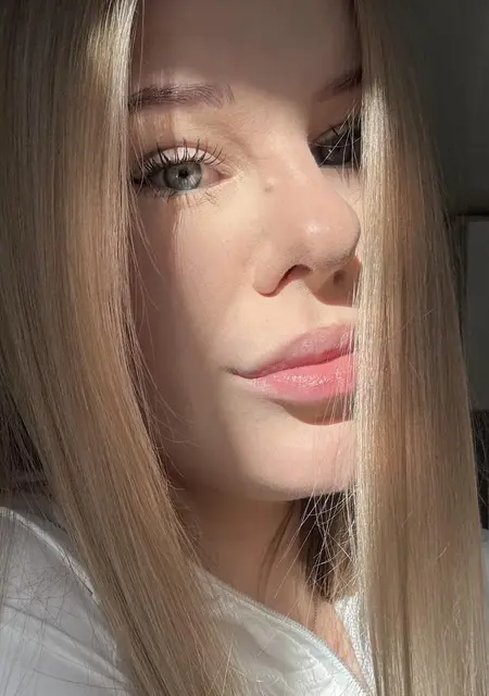 Я Лера, 18, из Берлина, ищу знакомство для вирта