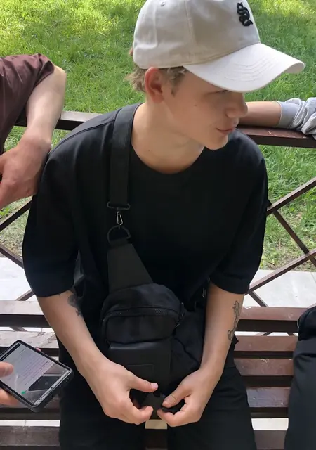 Я Кирилл, 18, знакомлюсь без обязательств в Таразе