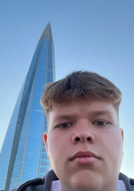 Я Kirill, 18, знакомлюсь для вирта в Праге