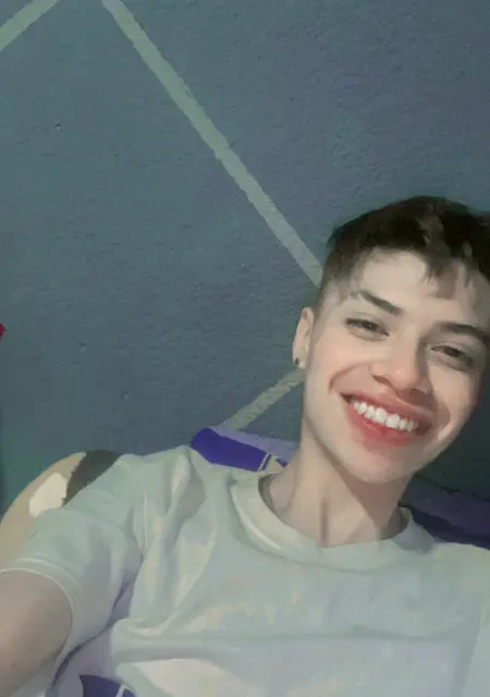 Я Luis, 21, знакомлюсь без обязательств в Мехико