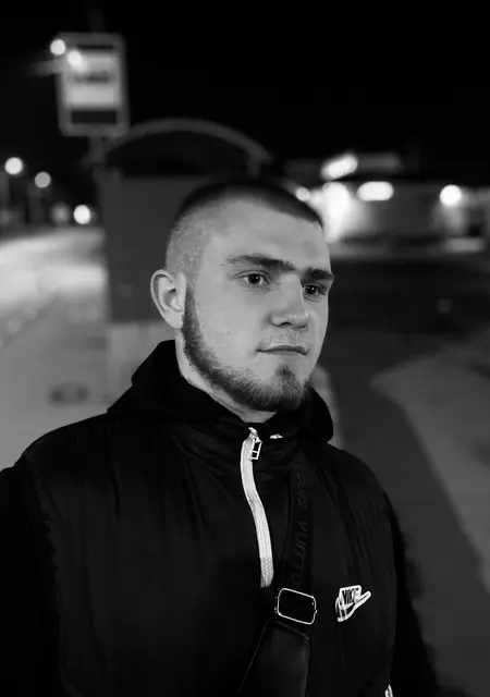 Maks из Франкфурта-на-майне, ищу на сайте знакомства на одну ночь