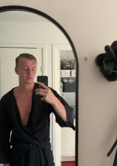 Lucas из Хельсингборга, мне 19, познакомлюсь для вирта