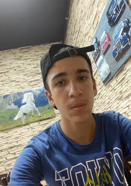 Yusuf из Бурсы, ищу на сайте открытые отношения