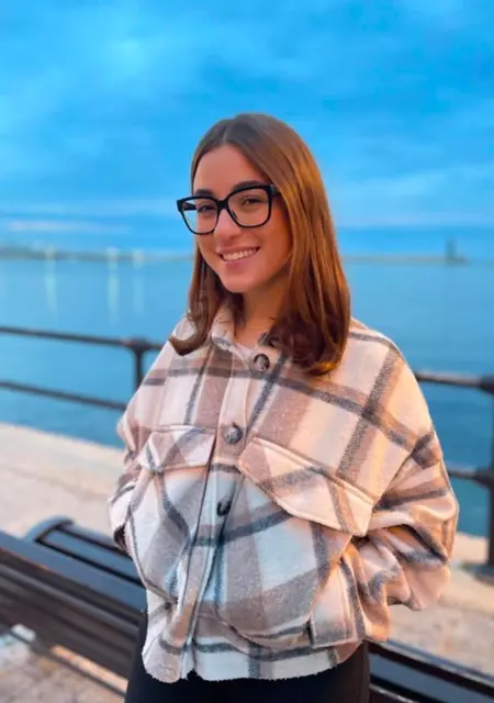 Veronica из Мадрида, мне 28, познакомлюсь для общения