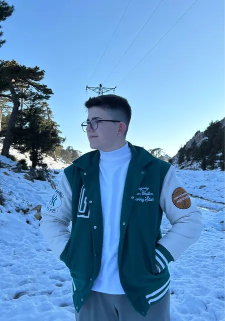 Я Alper, 18, знакомлюсь на одну ночь в Анталии