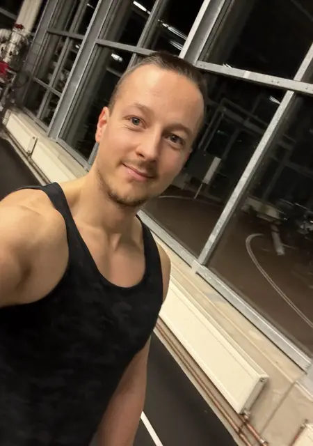 Andi из Берлина, мне 32, познакомлюсь на одну ночь