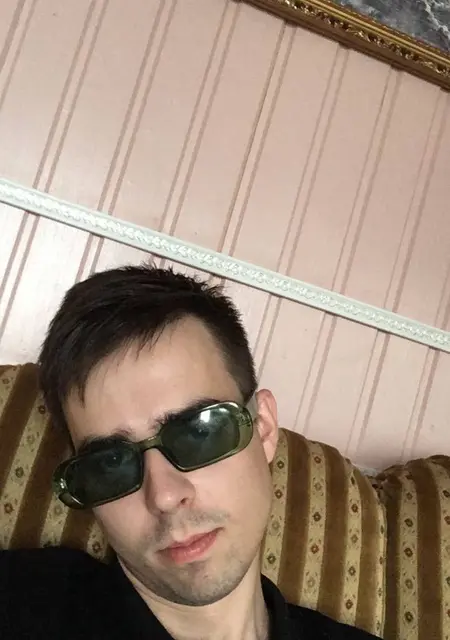 Андрей из Франкфурта-на-майне, мне 30, познакомлюсь без обязательств