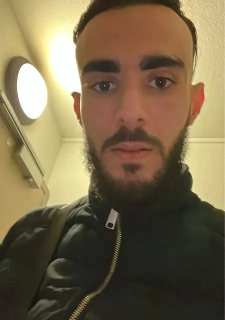 Nabil из Жувизи-Сюр-Орж, мне 29, познакомлюсь на одну ночь