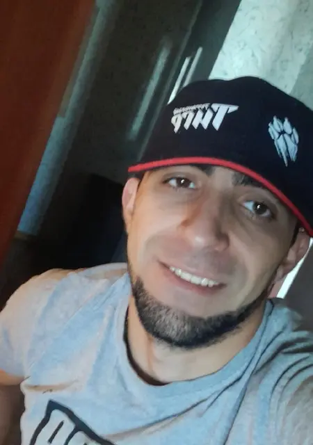 Заур из Актобе, мне 31, познакомлюсь на одну ночь