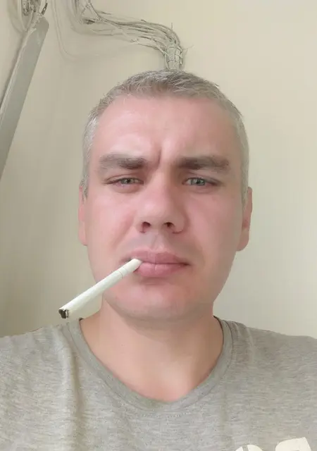 Слава з Сум, шукаю на сайті знайомства на одну ніч