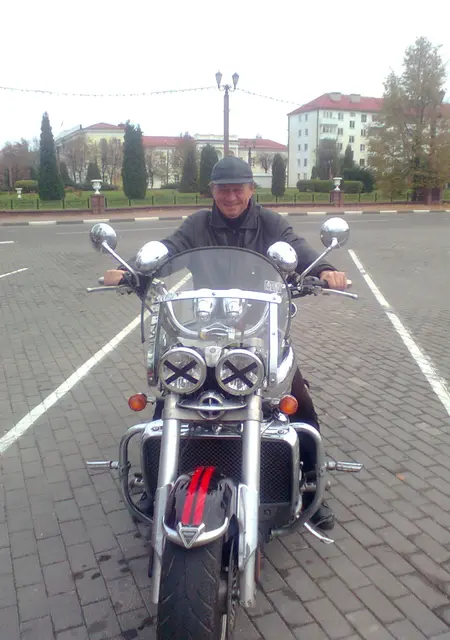 Я Юрий, 63, знакомлюсь для дружбы в Минске