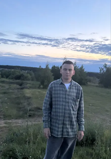 Я Владислав, 18, знакомлюсь для совместных путешествий в Гродно