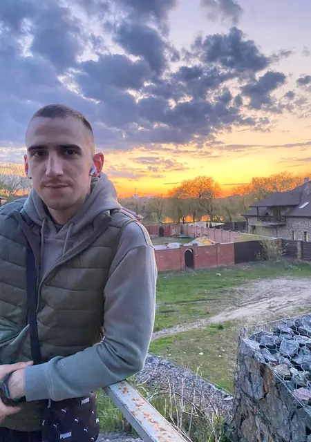 Я Max, 25 років з Хмільник, шукаю знайомство для дружби