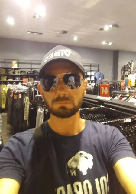 Kuba из Варшавы, мне 39, познакомлюсь