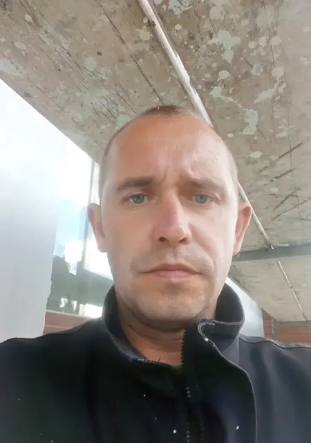 Я Valik, 37, из Гданьска, ищу знакомства без обязательств