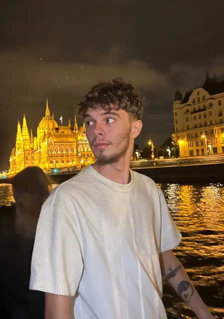 Я Александр, 18, знакомлюсь без обязательств в Льорет-де-маре