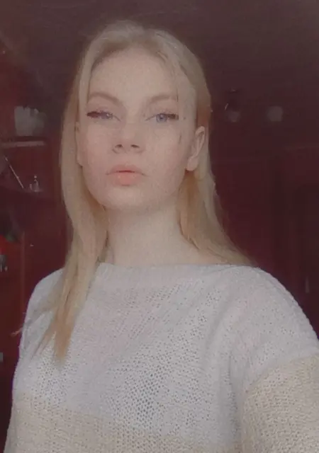 Я Вика, 22, знакомлюсь на одну ночь в Сумах