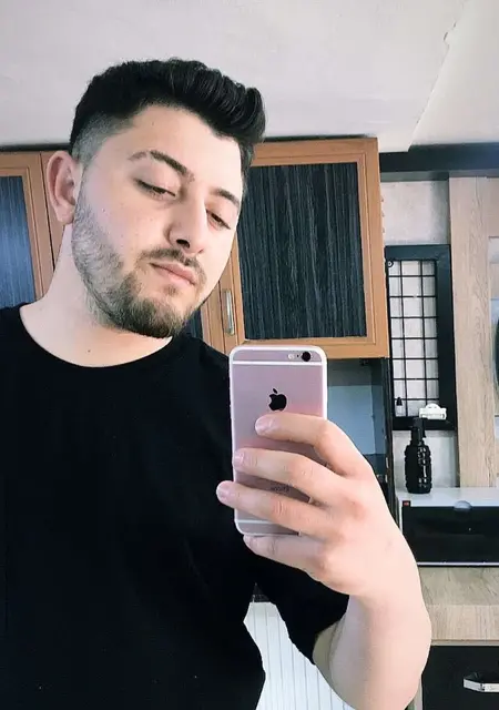 Я Niyazi, 27, из Ыспарта, ищу знакомство для дружбы