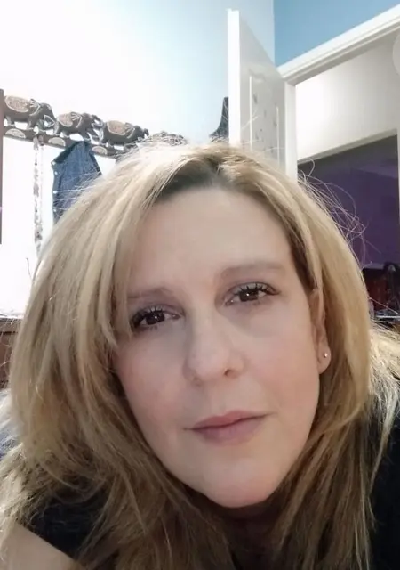 Я Desi, 45, знакомлюсь для совместных путешествий в Афинах