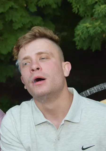 Я Евгений, 33, из Барановичей, ищу знакомства без обязательств