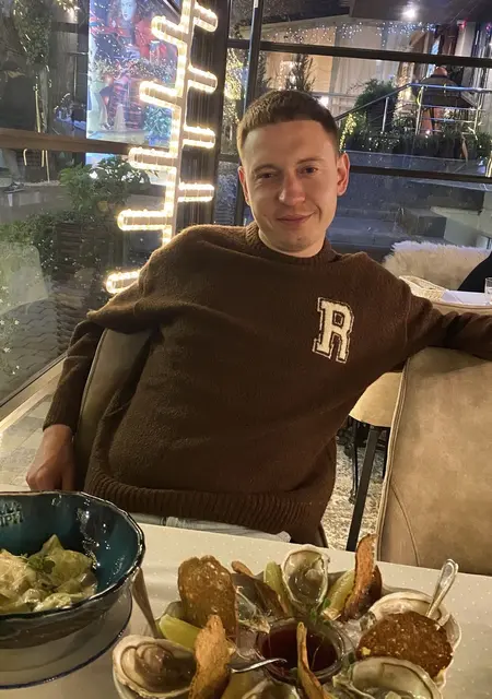 Никита из Амстердама, мне 30, познакомлюсь для вирта