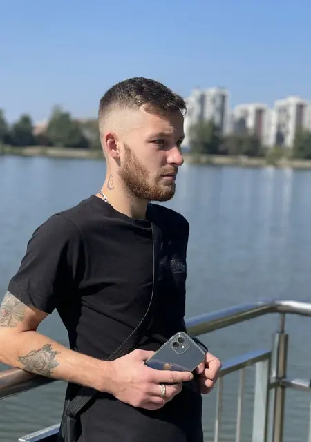 Я Олексндр, 28, знакомлюсь для постоянных отношений в Полтаве