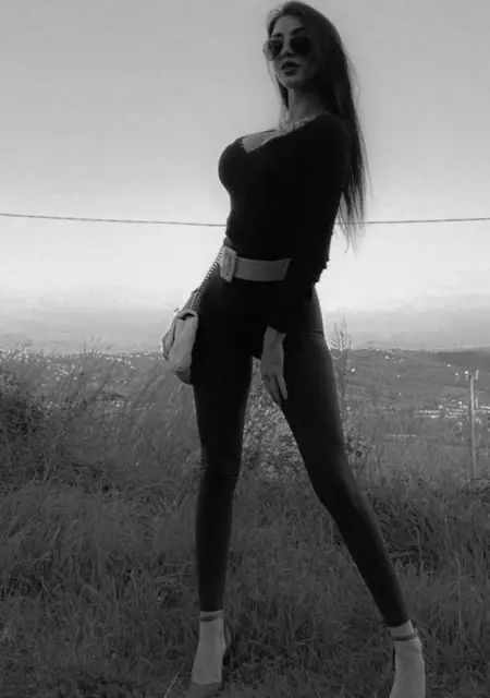 Я Maryloren, 23, из Рима, ищу знакомство