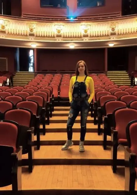 Я Аня, 35, из Стамбула, ищу знакомство