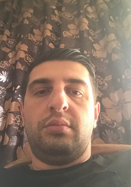 Ilia из Тбилиси, мне 36, познакомлюсь для совместных путешествий