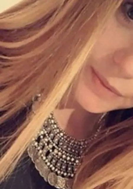 Я Leane, 19, знакомлюсь в Париже